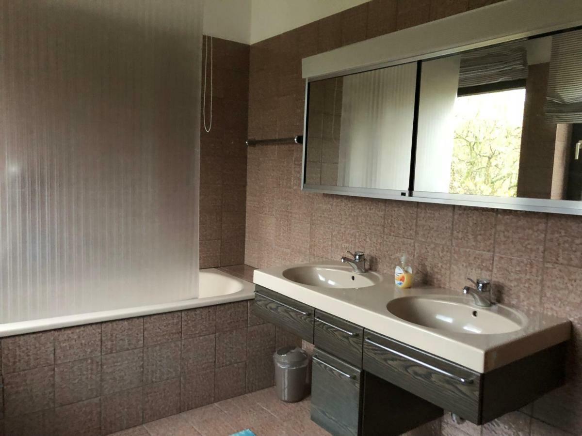 Villa Am Huelser Berg Naehe Duesseldorf Krefeld Bagian luar foto