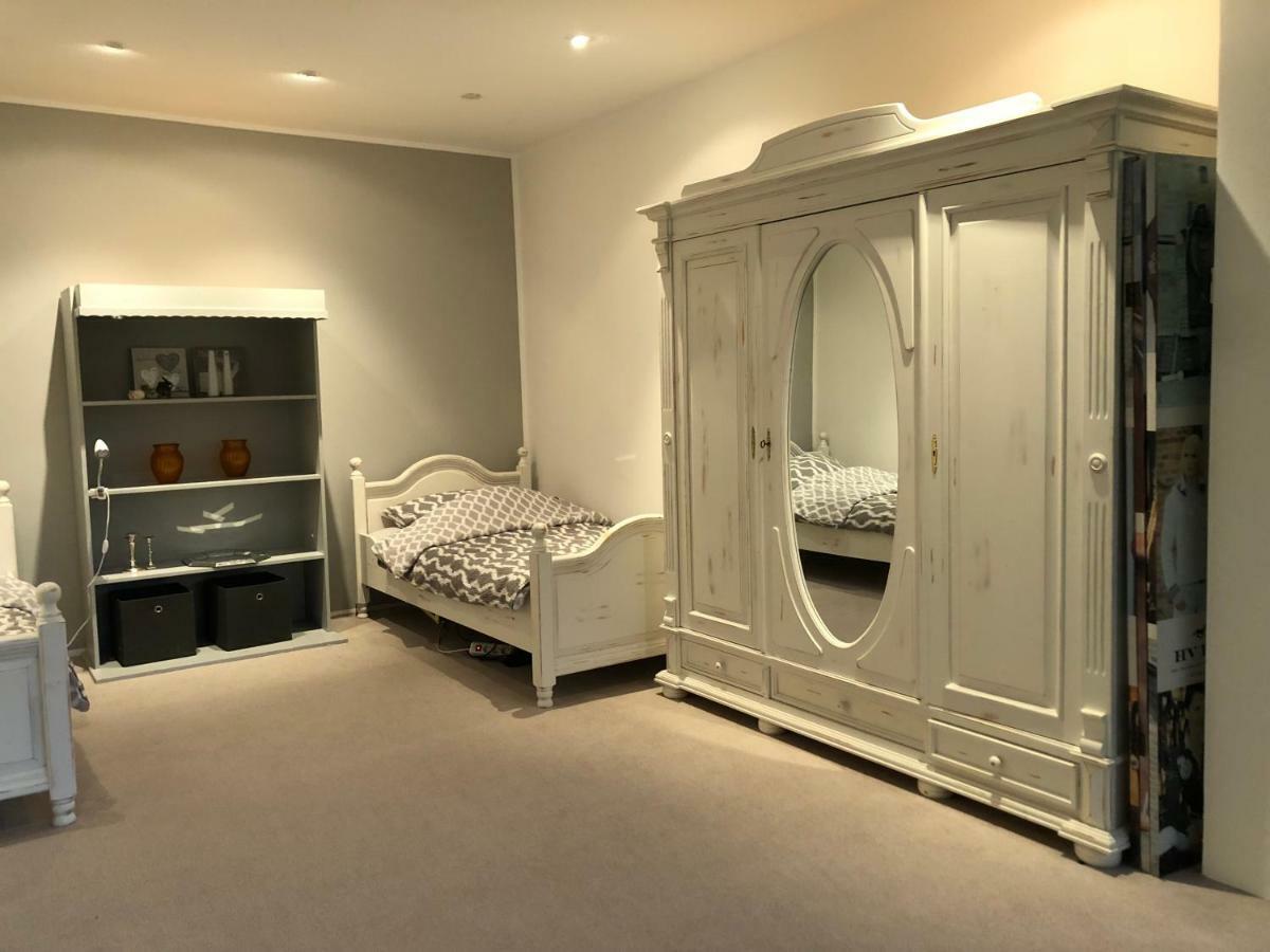Villa Am Huelser Berg Naehe Duesseldorf Krefeld Bagian luar foto